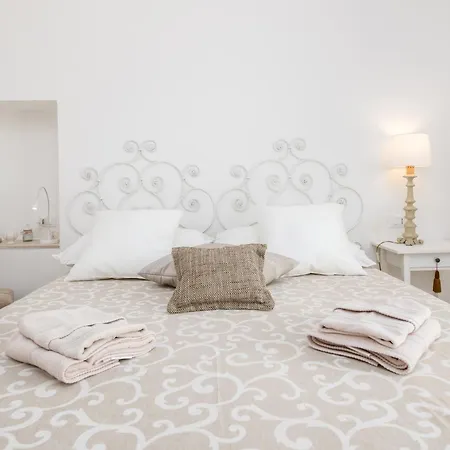 La Corte Bianca Luxury Villa